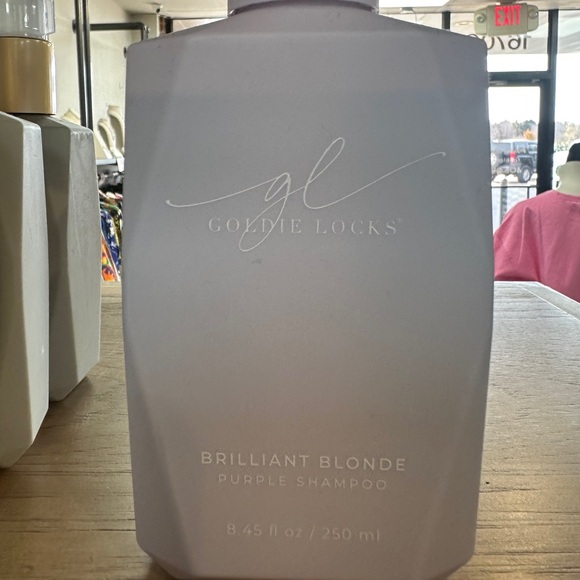 Goldie Locks Brilliant Blonde Purple Shampoo - Picture 2 of 2